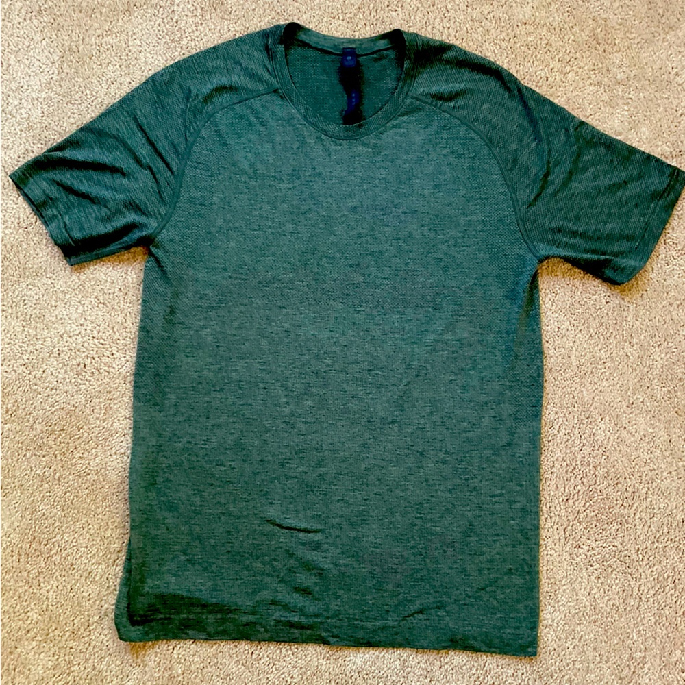 Lululemon Metal Vent Tech short sleeve shirt